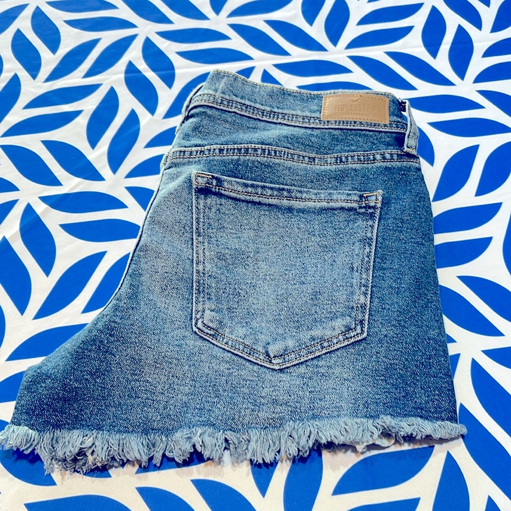 New Hollister Jean shorts